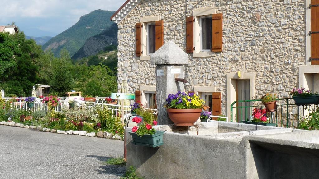 Bed and Breakfast Halte Dodo Tallard Exterior foto